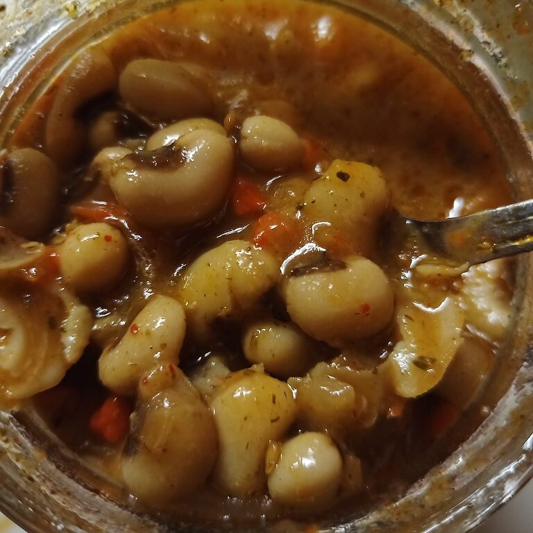 папуда, black eyed peas