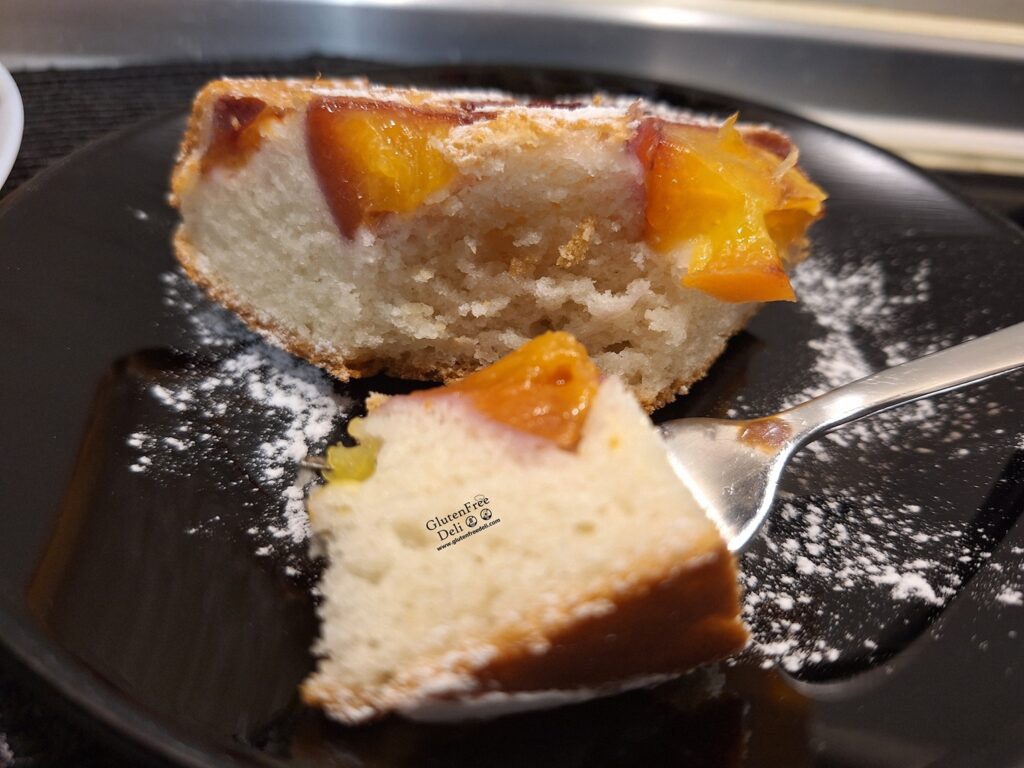 обърнат сладкиш с нектарини без глутен без яйца веган nectarine upside-down cake gluten-free egg-free vegan