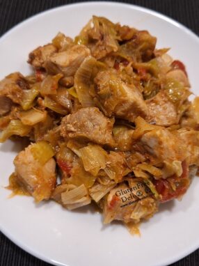 свинско месо с праз лук и домати pork meat with leeks and tomatoes